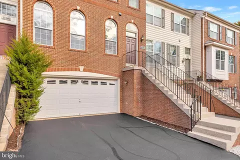 20168 Plum Ridge Ter, Ashburn, VA 20147 photo 2