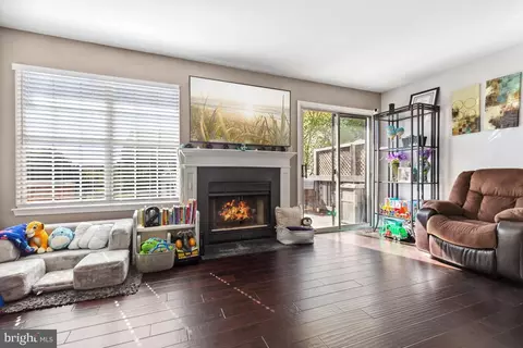 20863 Apollo Ter, Ashburn, VA 20147 photo 12