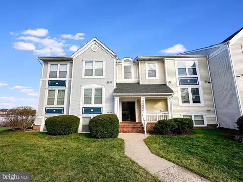 20576 Snowshoe Sq #302, Ashburn, VA 20147