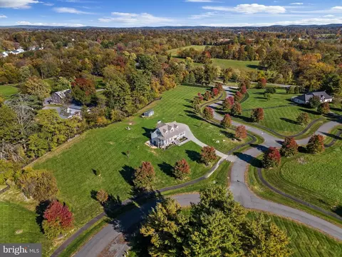 22380 Cider Spring Pl, Middleburg, VA 20117
