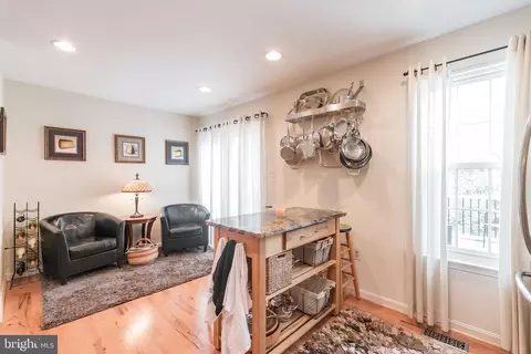 43474 Blacksmith Sq, Ashburn, VA 20147 photo 16