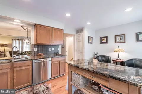 43474 Blacksmith Sq, Ashburn, VA 20147 photo 17