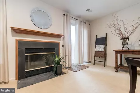 43474 Blacksmith Sq, Ashburn, VA 20147 photo 31