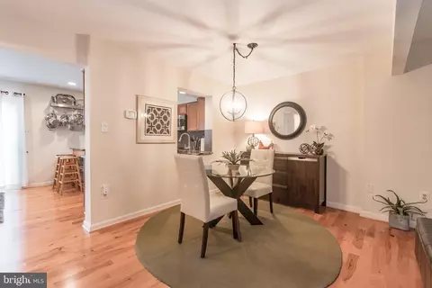 43474 Blacksmith Sq, Ashburn, VA 20147 photo 12