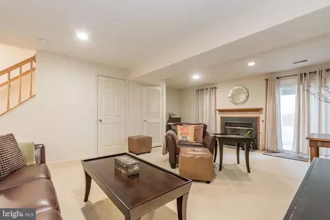 43474 Blacksmith Sq, Ashburn, VA 20147 photo 33