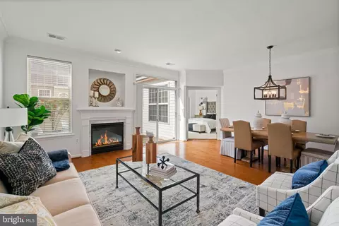 43285 Elk View Ter, Ashburn, VA 20147 photo 3