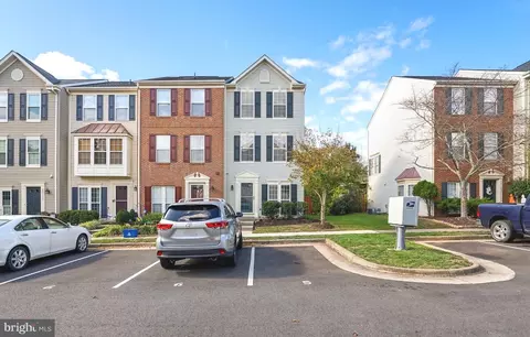 21111 Footstep Ter, Ashburn, VA 20147