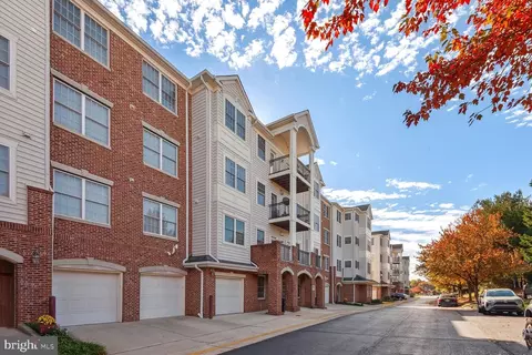 20751 Royal Palace Sq #209, Sterling, VA 20165
