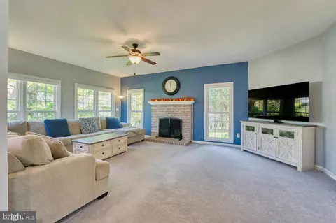 43369 Wayside Cir, Ashburn, VA 20147 photo 11