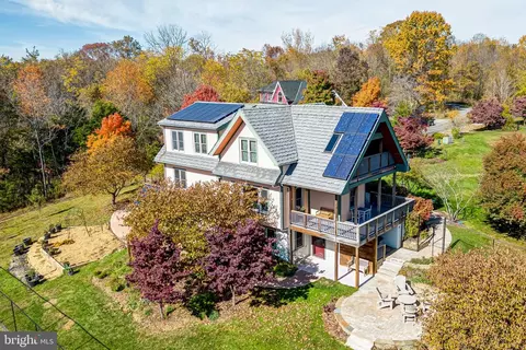 12606 Trillium Glen Ln, Lovettsville, VA 20180