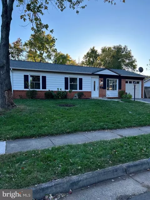 607 W Nettle Tree Rd, Sterling, VA 20164