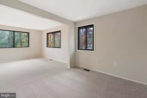 214 Willow Ter, Sterling, VA 20164 photo 13