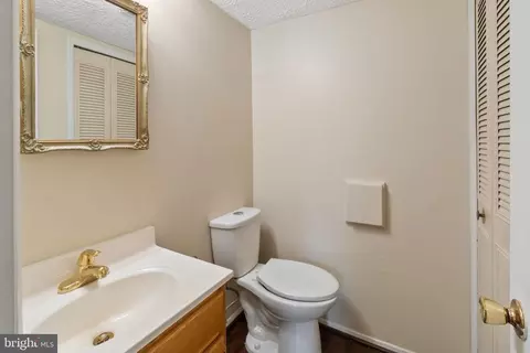 214 Willow Ter, Sterling, VA 20164 photo 26