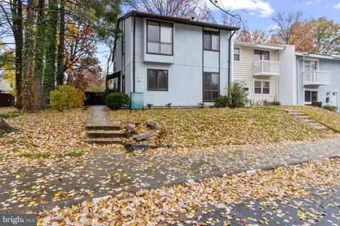 214 Willow Ter, Sterling, VA 20164