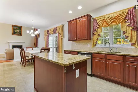 25968 Stinger Dr, Chantilly, VA 20152 photo 15