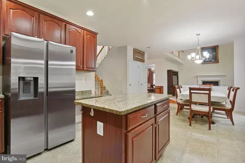 25968 Stinger Dr, Chantilly, VA 20152 photo 14