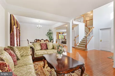 25968 Stinger Dr, Chantilly, VA 20152 photo 5