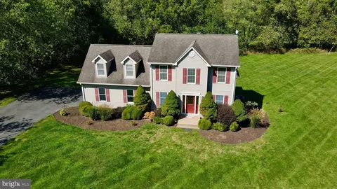 39693 Wenner Rd, Lovettsville, VA 20180