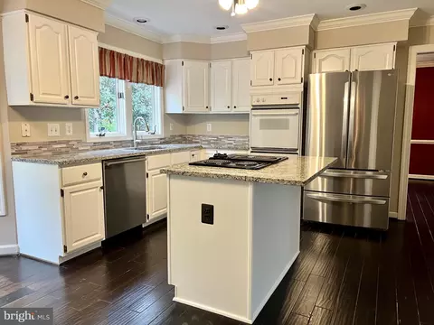 43183 Hunt Manor Ct, Ashburn, VA 20147 photo 6
