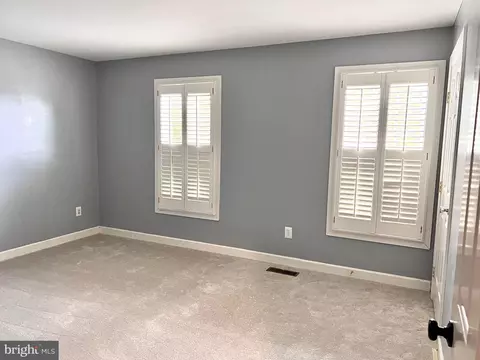 43183 Hunt Manor Ct, Ashburn, VA 20147 photo 12