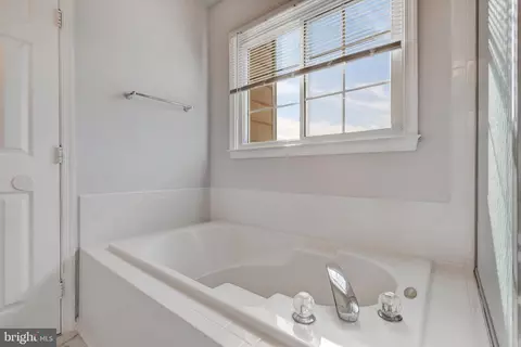 21118 Dray Ter, Ashburn, VA 20147 photo 33