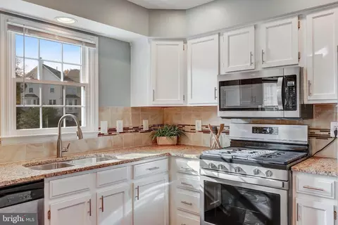 21118 Dray Ter, Ashburn, VA 20147 photo 22