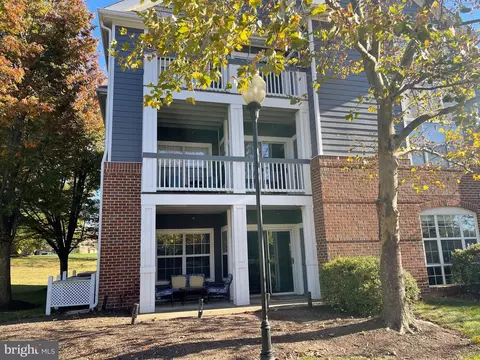 20313 Beechwood Ter #200, Ashburn, VA 20147