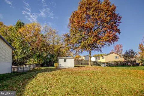 203 Keyes Ct, Sterling, VA 20164 photo 5