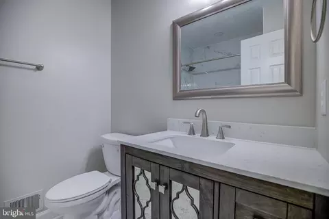 203 Keyes Ct, Sterling, VA 20164 photo 22