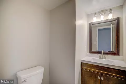 203 Keyes Ct, Sterling, VA 20164 photo 15