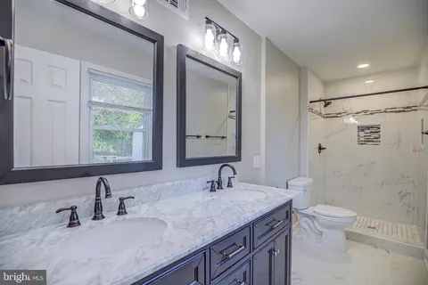 203 Keyes Ct, Sterling, VA 20164 photo 18