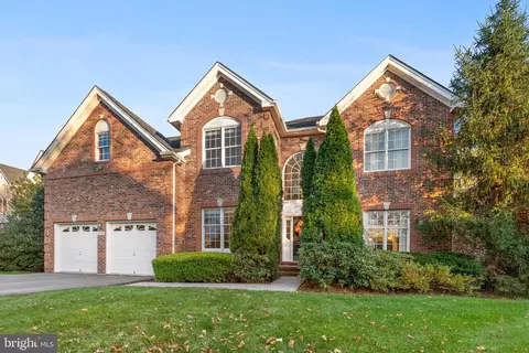 20230 Kentucky Oaks Ct, Ashburn, VA 20147