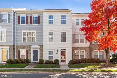 21805 Flanders Ct, Ashburn, VA 20147