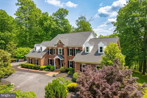 36477 Fox Haven Ln, Purcellville, VA 20132