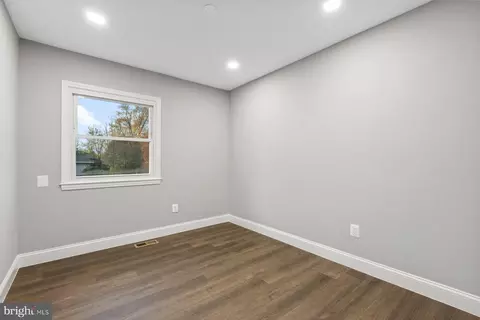 103 E Staunton Ave, Sterling, VA 20164 photo 24
