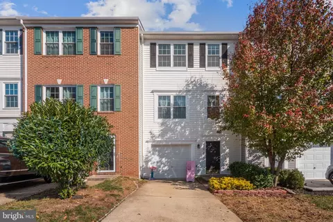 412 Ginkgo Ter NE, Leesburg, VA 20176