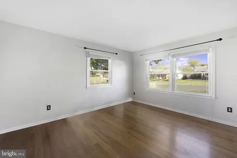 103 S Harrison Rd, Sterling, VA 20164 photo 10