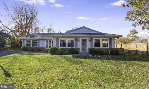103 S Harrison Rd, Sterling, VA 20164