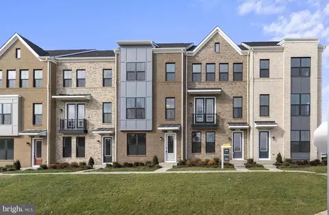 42111 Shining Star Sq, Ashburn, VA 20148