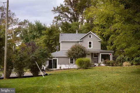 39274 Irene Rd, Hamilton, VA 20158 photo 4
