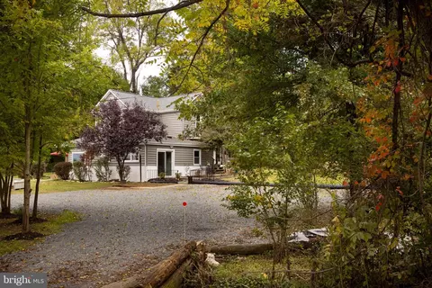 39274 Irene Rd, Hamilton, VA 20158 photo 5