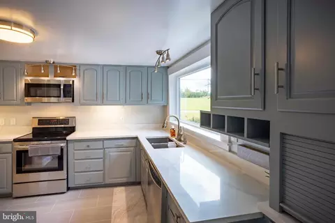 39274 Irene Rd, Hamilton, VA 20158 photo 22