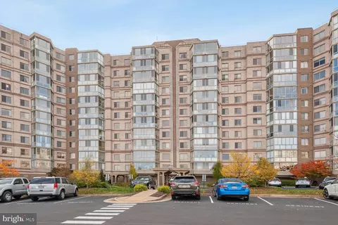 19375 Cypress Ridge Ter #306, Leesburg, VA 20176