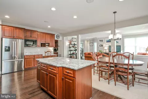 42685 Lantana Dr, Brambleton, VA 20148 photo 32