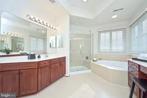 42685 Lantana Dr, Brambleton, VA 20148 photo 48