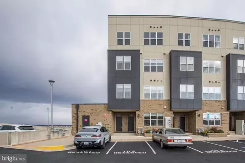 46378 Rilassare Ter, Sterling, VA 20164