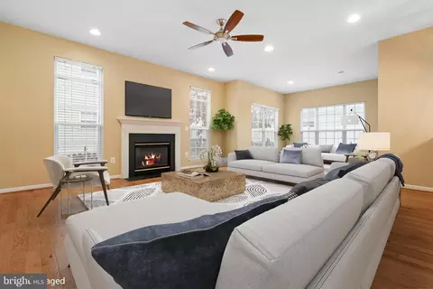 20491 Cherrystone Pl, Ashburn, VA 20147 photo 9