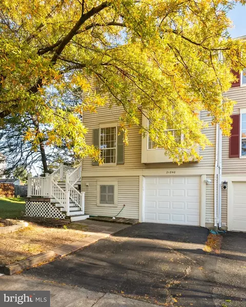 21840 Maywood Ter, Sterling, VA 20164