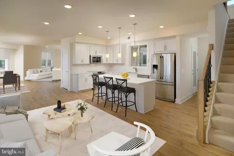 43828 Middleway Ter, Ashburn, VA 20147