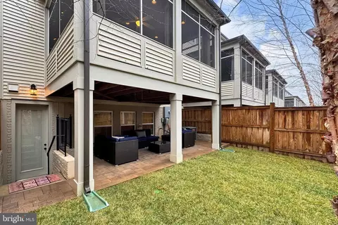 23506 Epperson Sq, Brambleton, VA 20148 photo 39